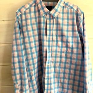 Perfect summer dress shirt!